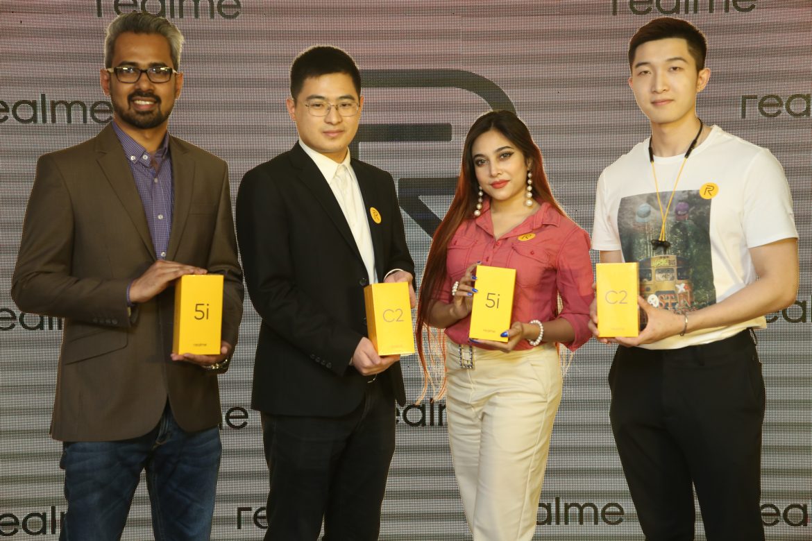 স্মার্টফোন ৫আই ও সি২ উন্মোচন করলো রিয়েলমি, অবিশ্বাস্য দামে